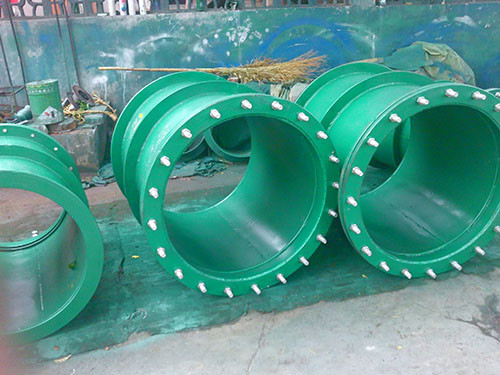 江西省景德鎮(zhèn)市樂(lè)平市大口徑柔性人防套管?chē)娡楷F(xiàn)場(chǎng)